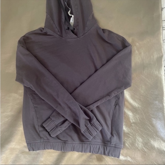 Lululemon Twisted & Tucked Pullover - Picture 8 of 9